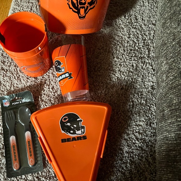 5 piece Bears Sports Set. “ Game Night Lot - Picture 1 of 5